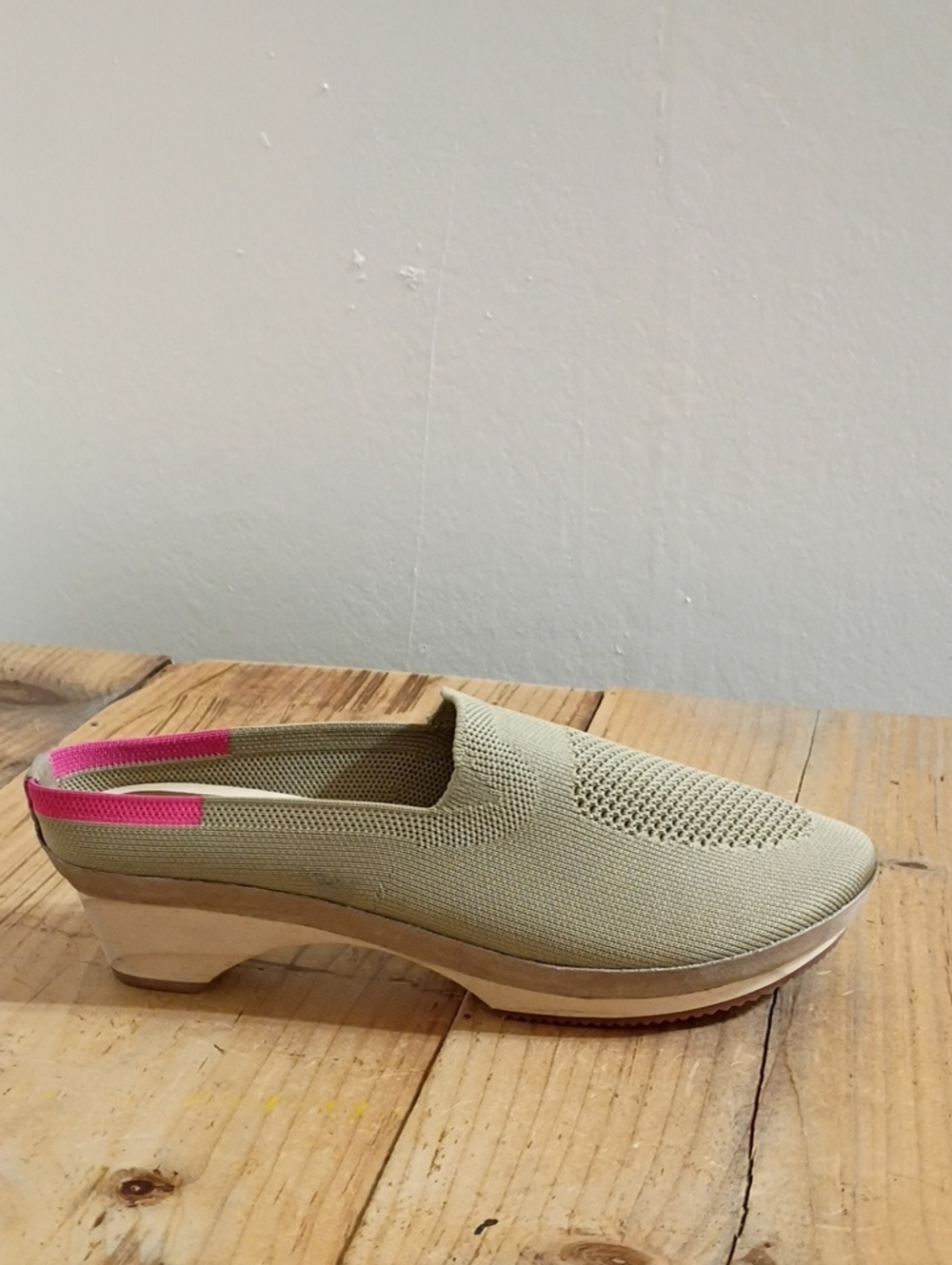 Jax & Bard Viola Tan Knit Clogs NWT Size 39 US Size 8.5-9